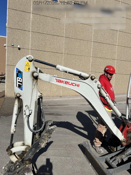 2022 TAKEUCHI TB20e
