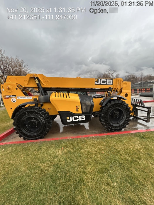 2019 JCB 509-42 Cab/Heat/Air, 74 HP, Solid Tires, STD Worklight, Beacon, Aux Hydraulics, Lifting Eye, Back up Alarm w/66" Carriage/60" Forks