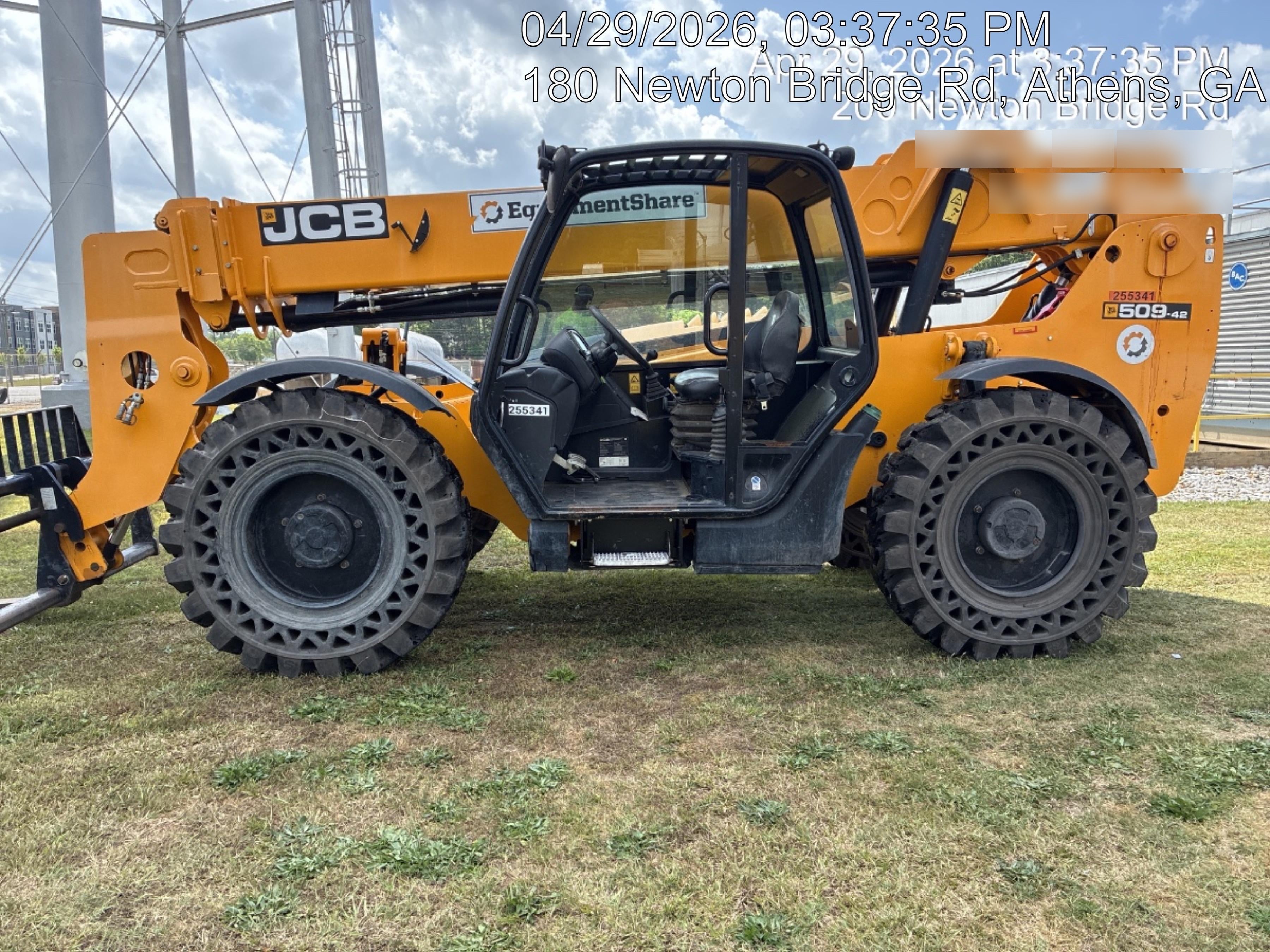 2022 JCB 509-42
