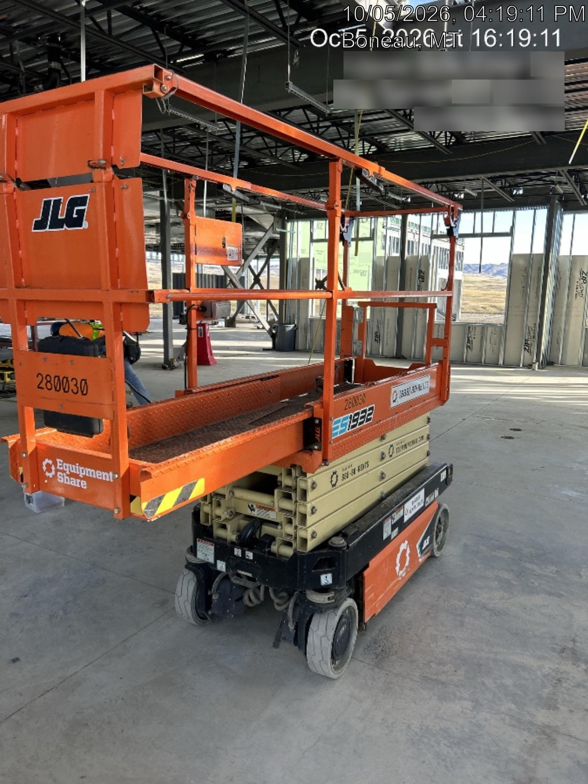 2022 JLG ES1932