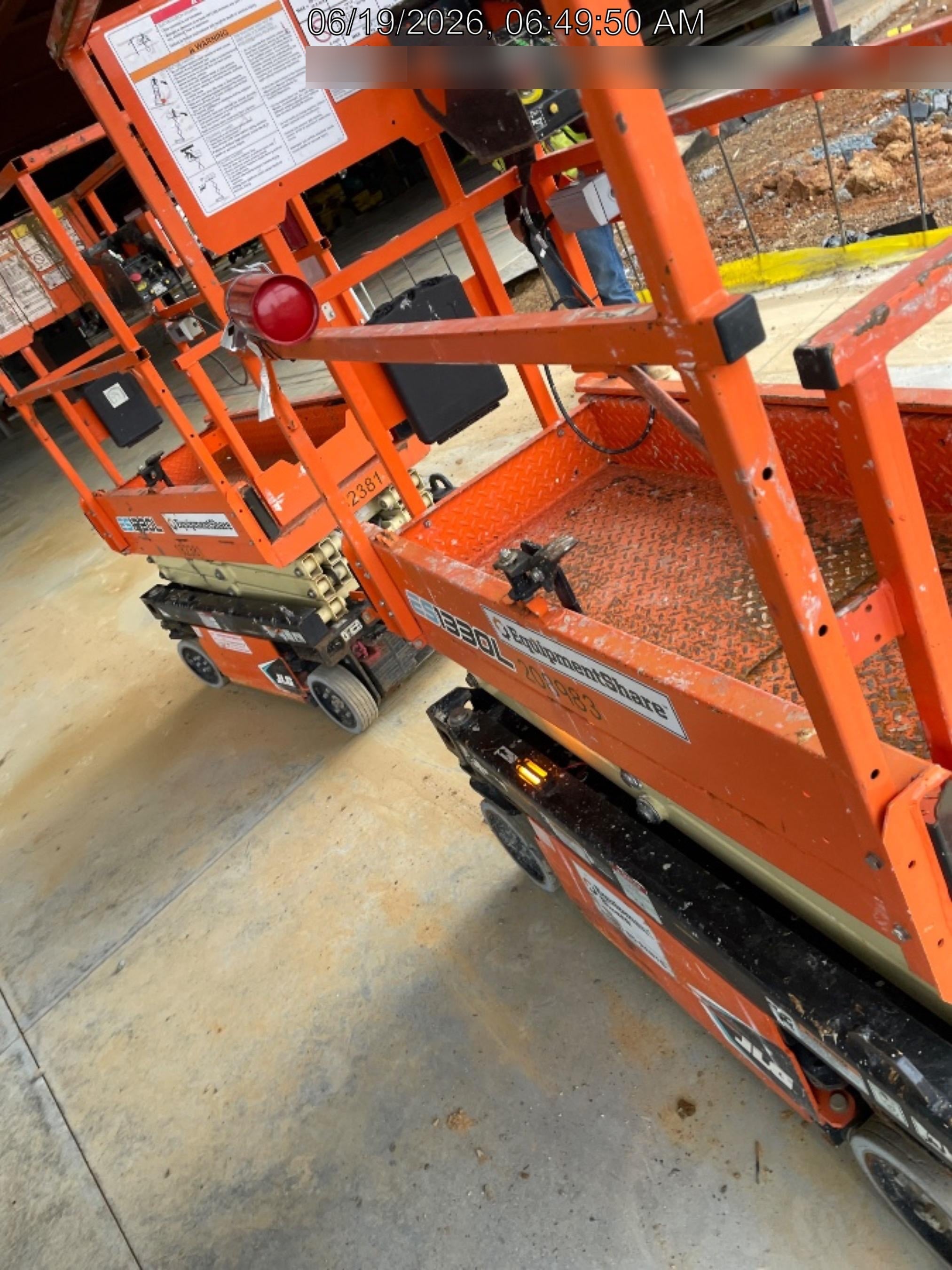2022 JLG ES1330L