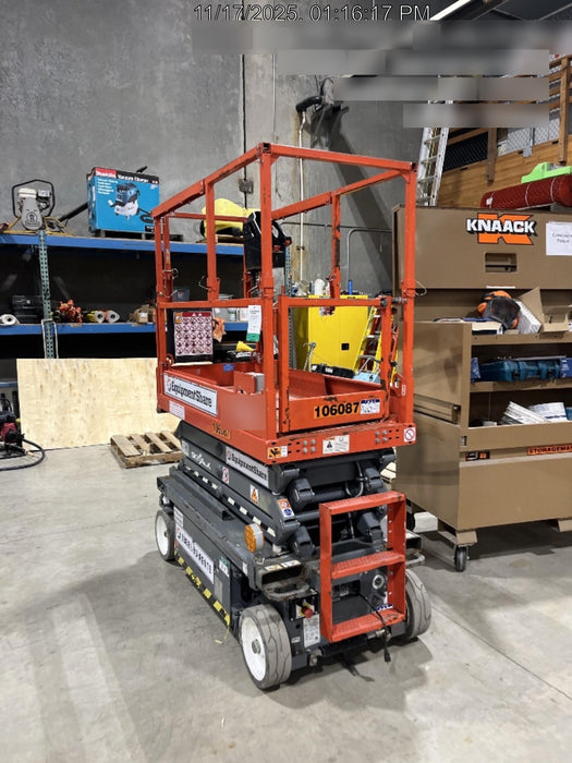 2020 Skyjack SJIII-3219 Solid NM Tires, Half height spring hinged entry gate, Dual Beacons, 800W Inverter