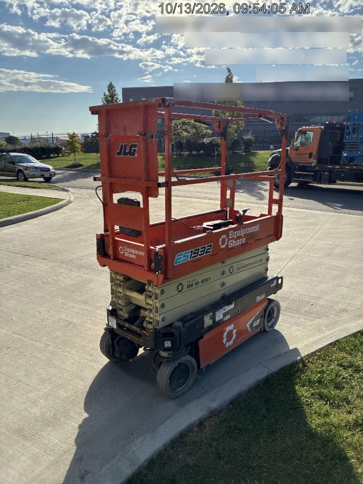 2022 JLG ES1932