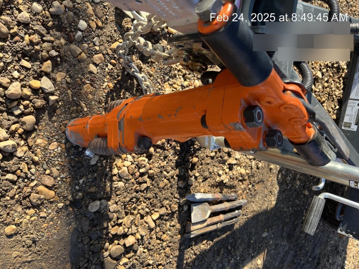 2023 MICHIGAN PNEUMATIC ES-TPB60-118-TRACKER