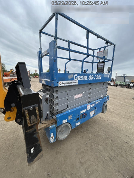 2018 Genie GS-3232 Genie GS-3232 w/Folding rails, Half height swing gate