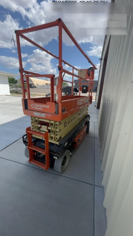2022 JLG ES2632