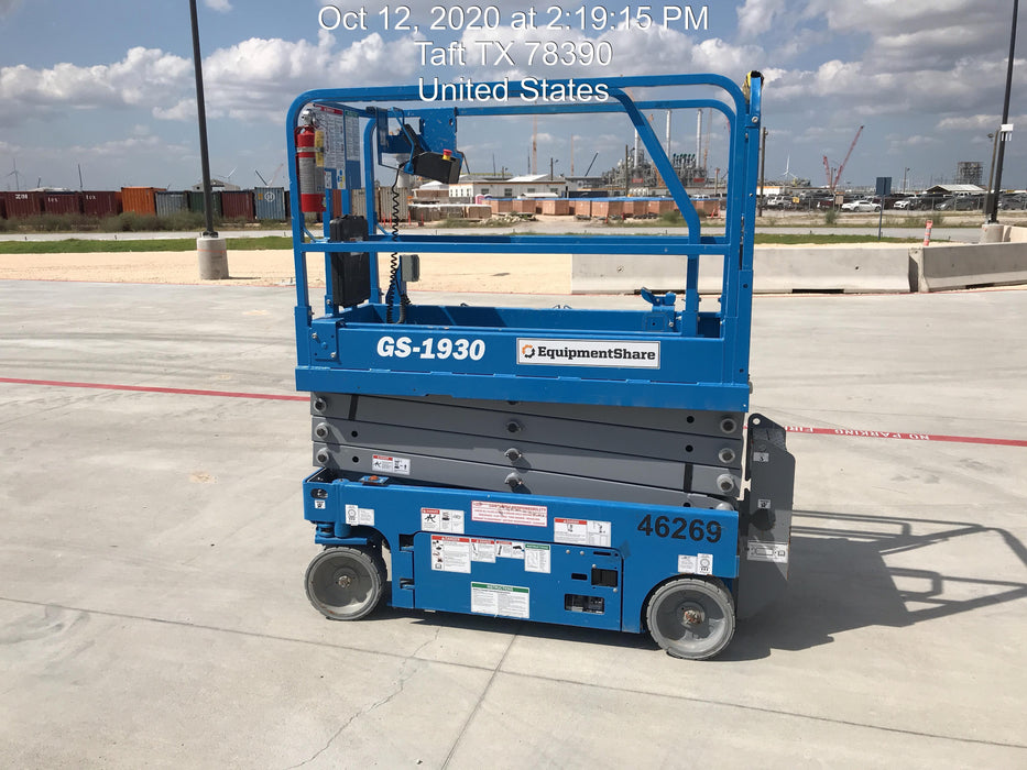 2019 Genie GS-1930 Fixed rails with chain Entry