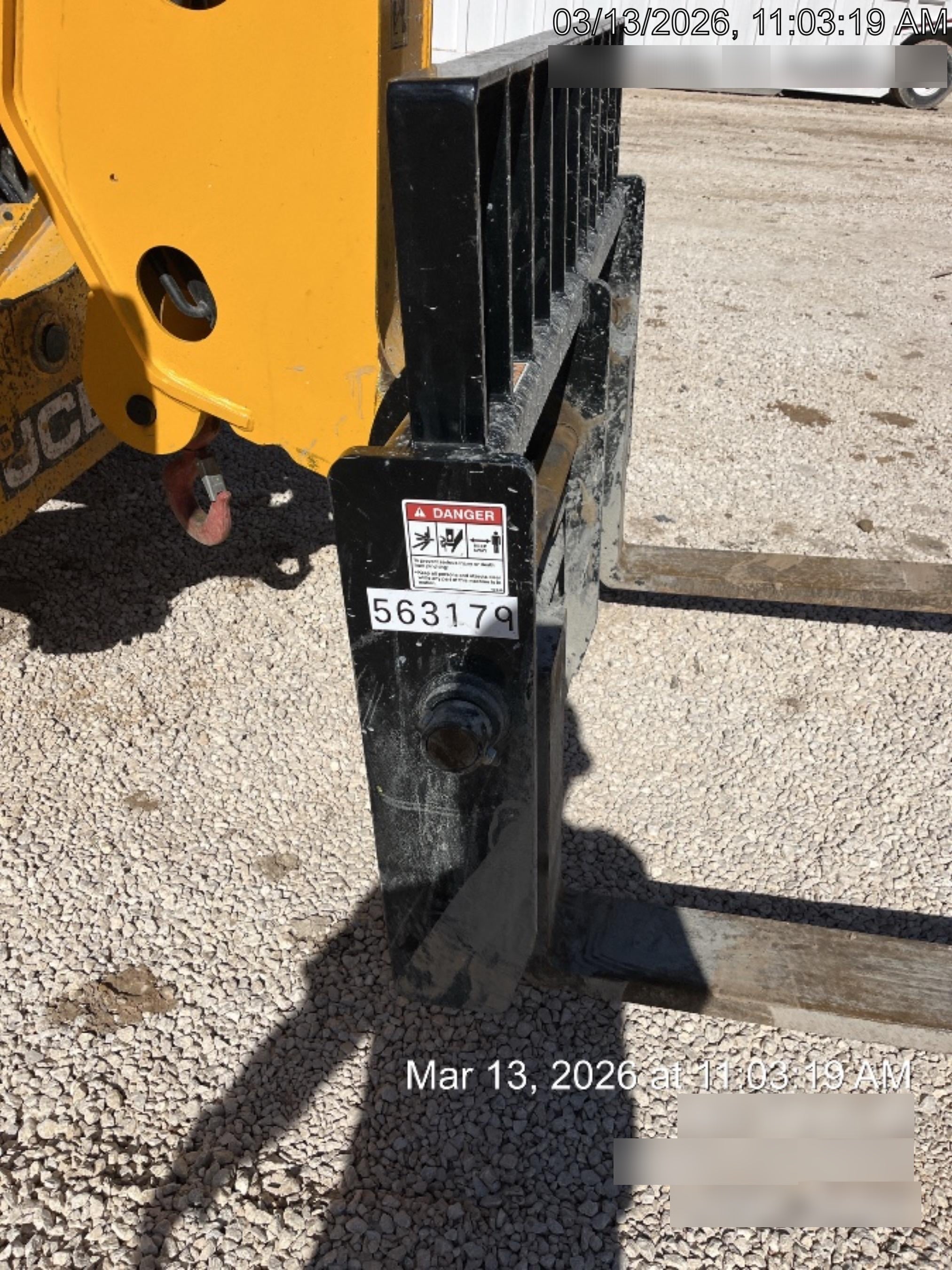 2025 JCB 400/F7377