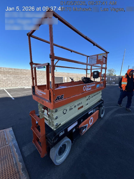 2022 JLG ES2632