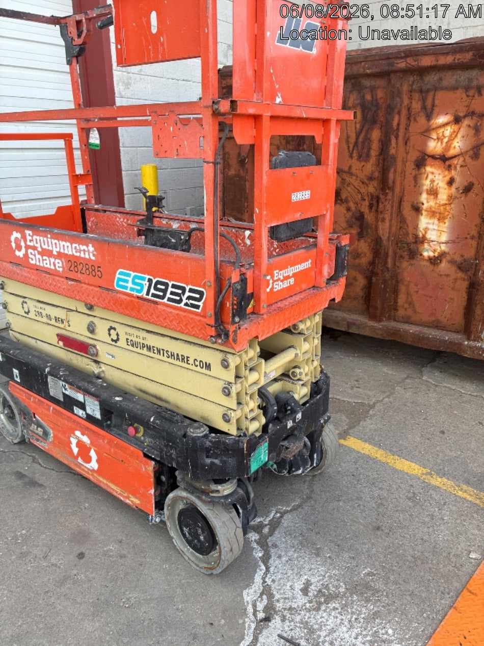 2022 JLG ES1932