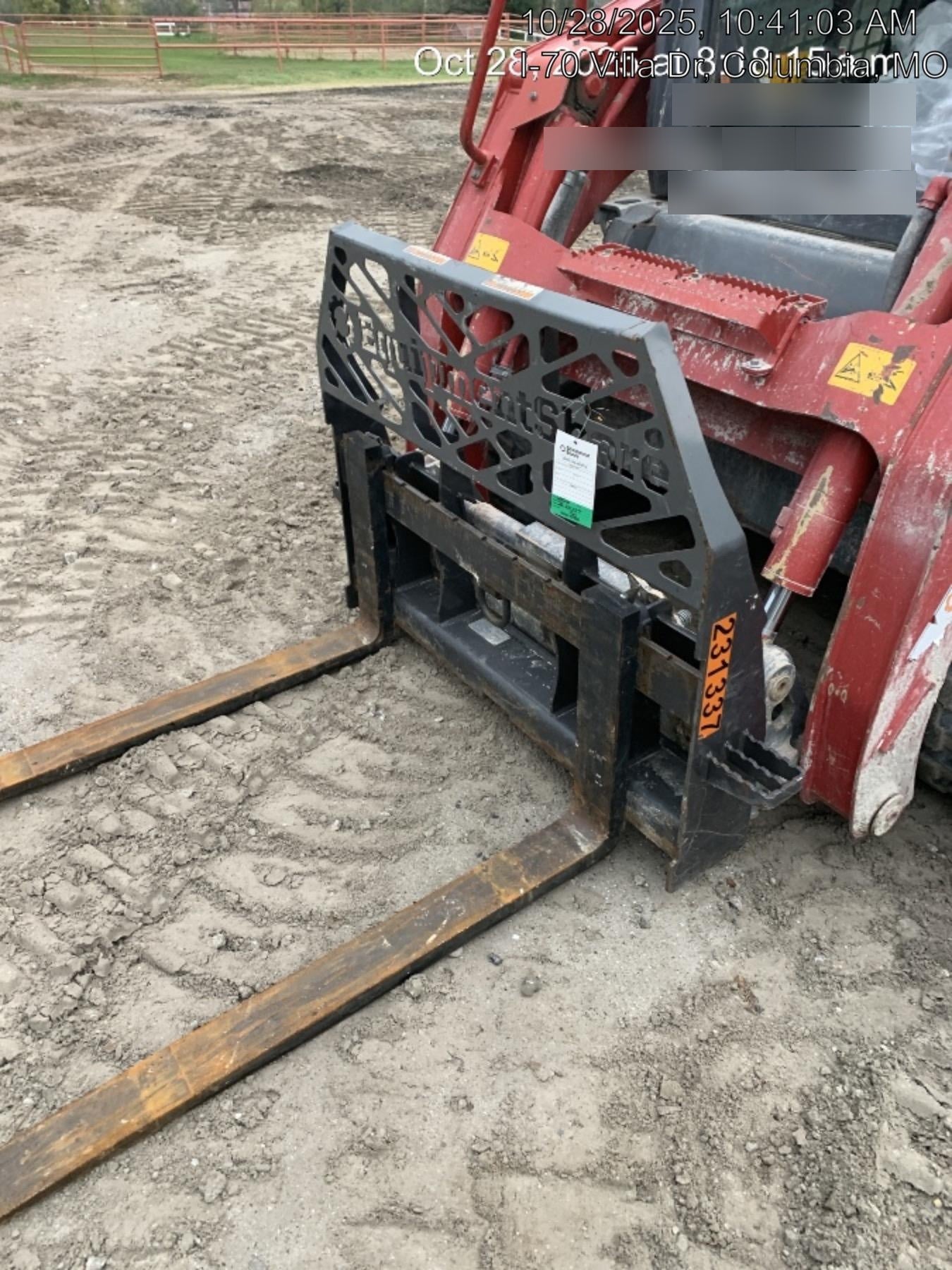 2022 TAKEUCHI TL12R2-CR