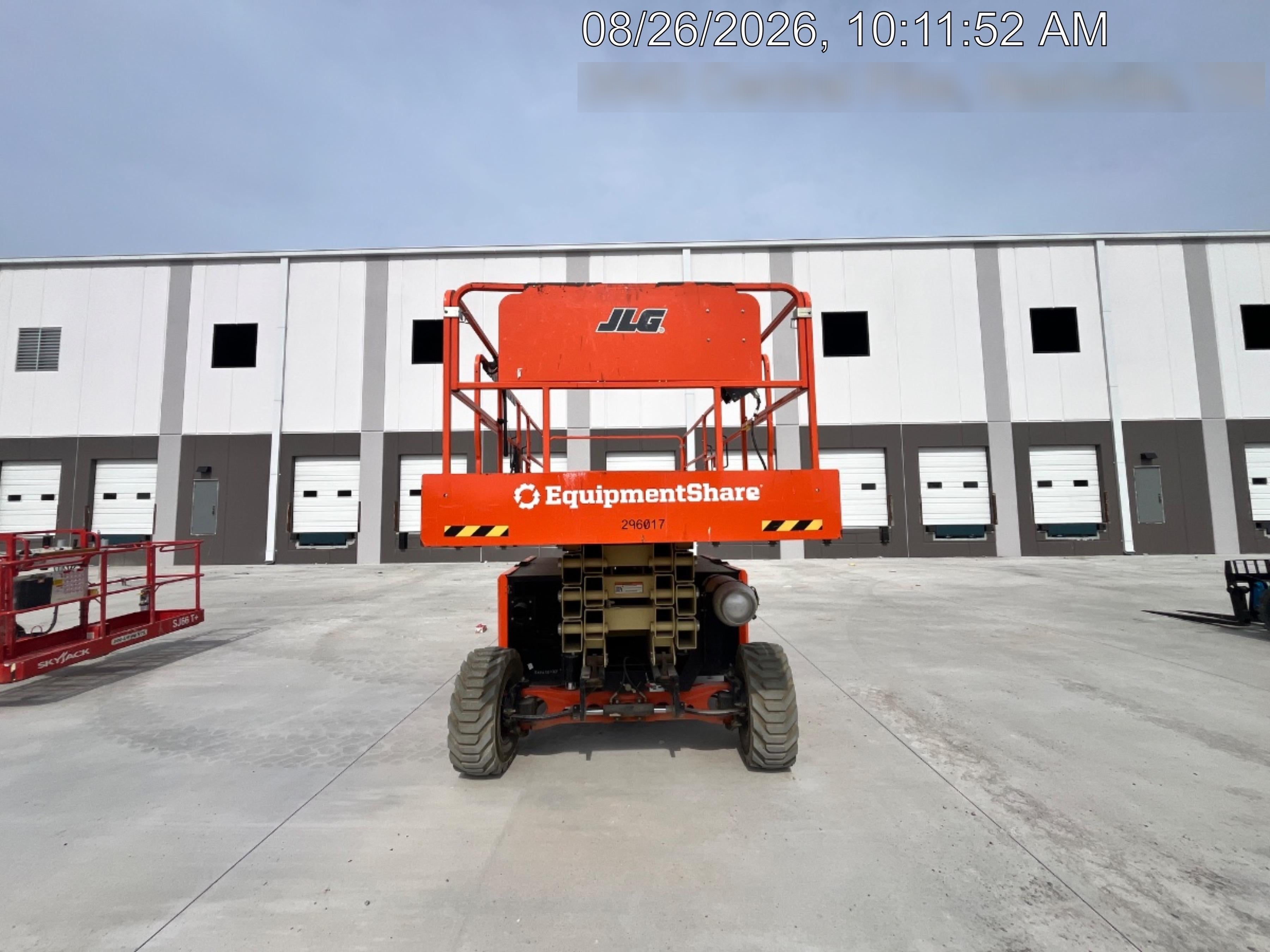 2023 JLG RT4394