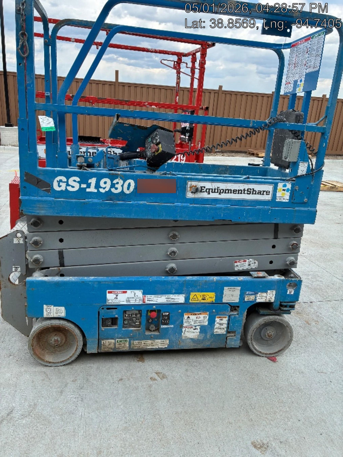 2019 Genie GS-1930 Fixed rails with chain Entry