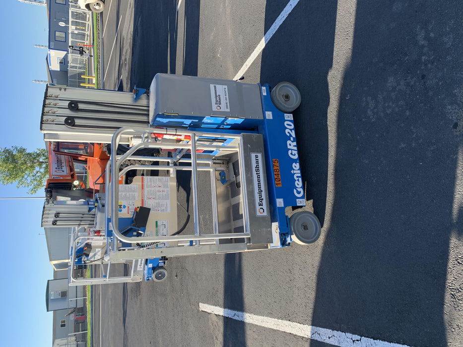 2020 GENIE GR-20