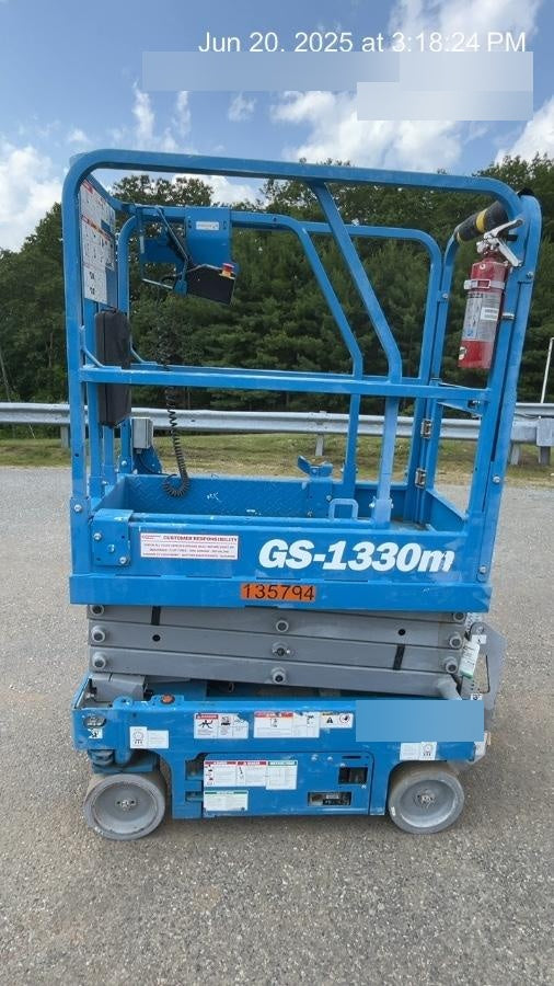 2021 GENIE GS-1330m