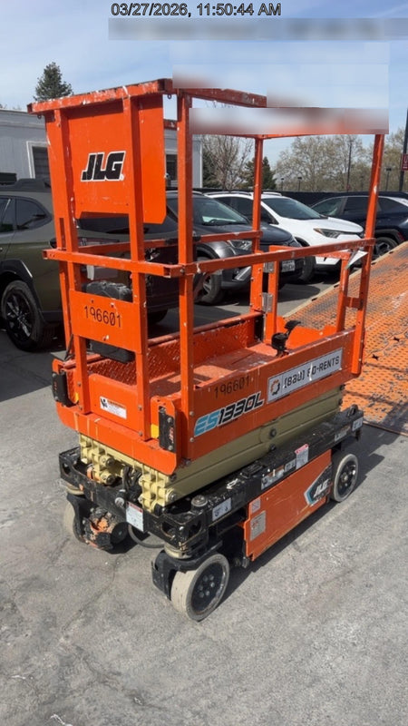 2021 JLG ES1330L