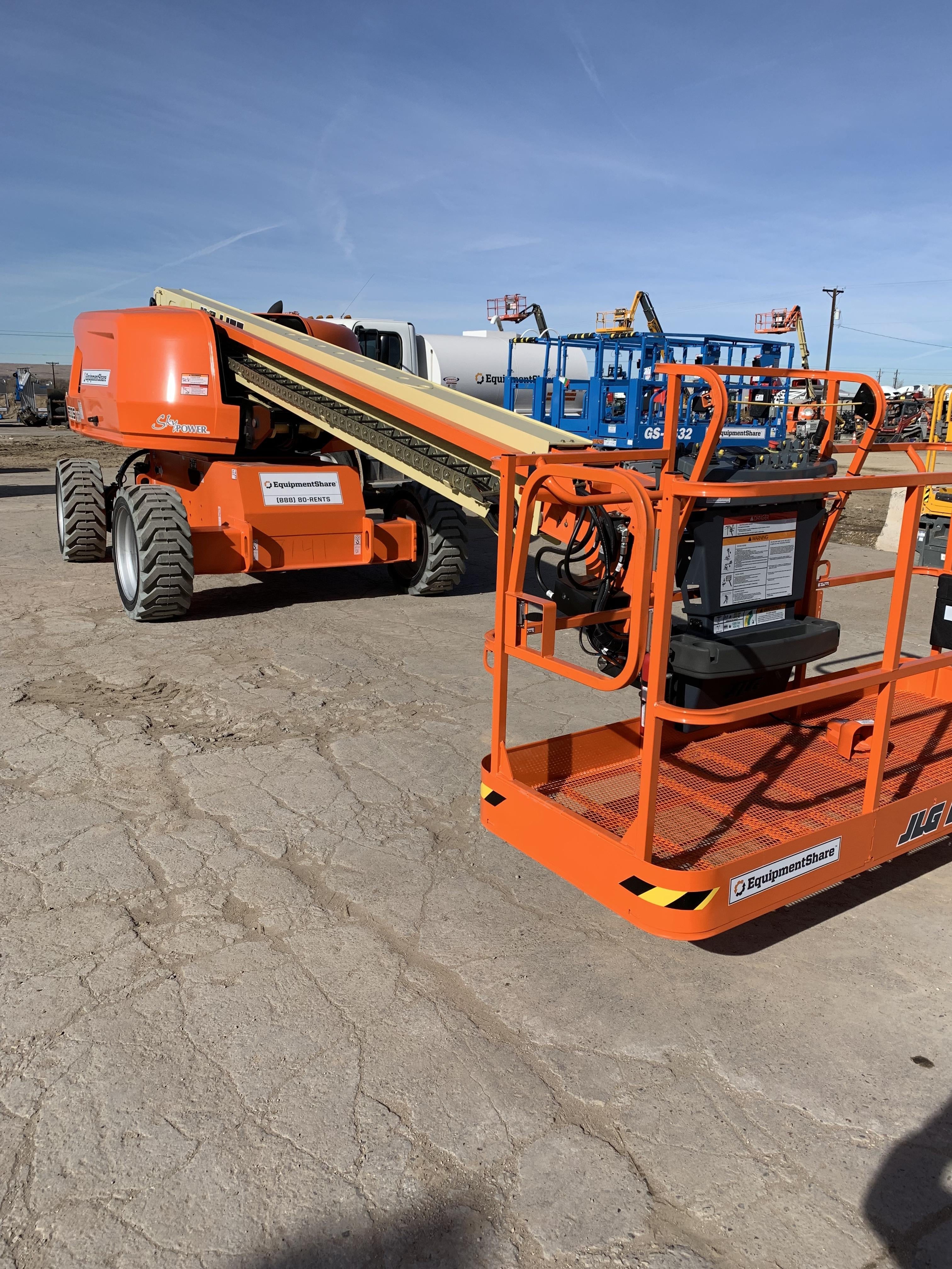 2021 JLG 600S