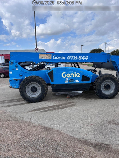 2017 GENIE GTH-844