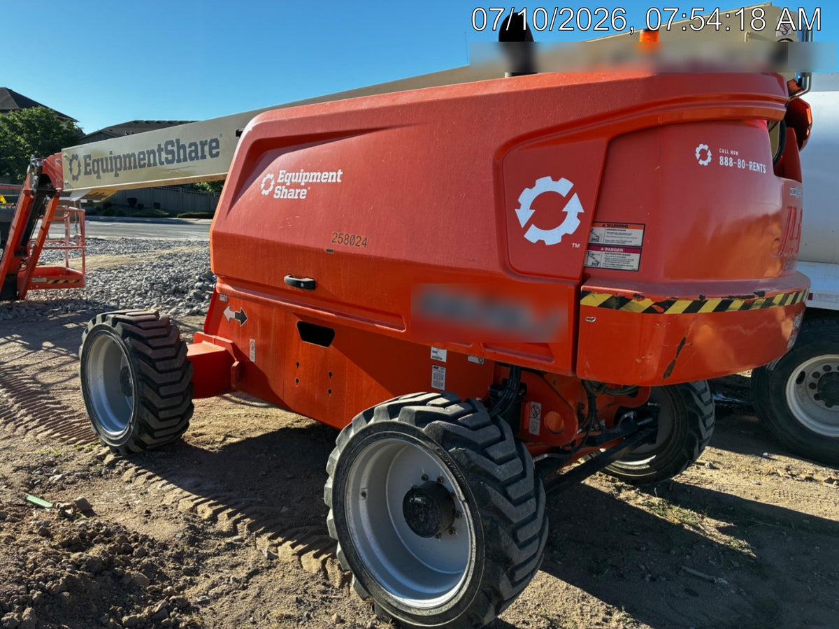 2022 JLG 660SJ