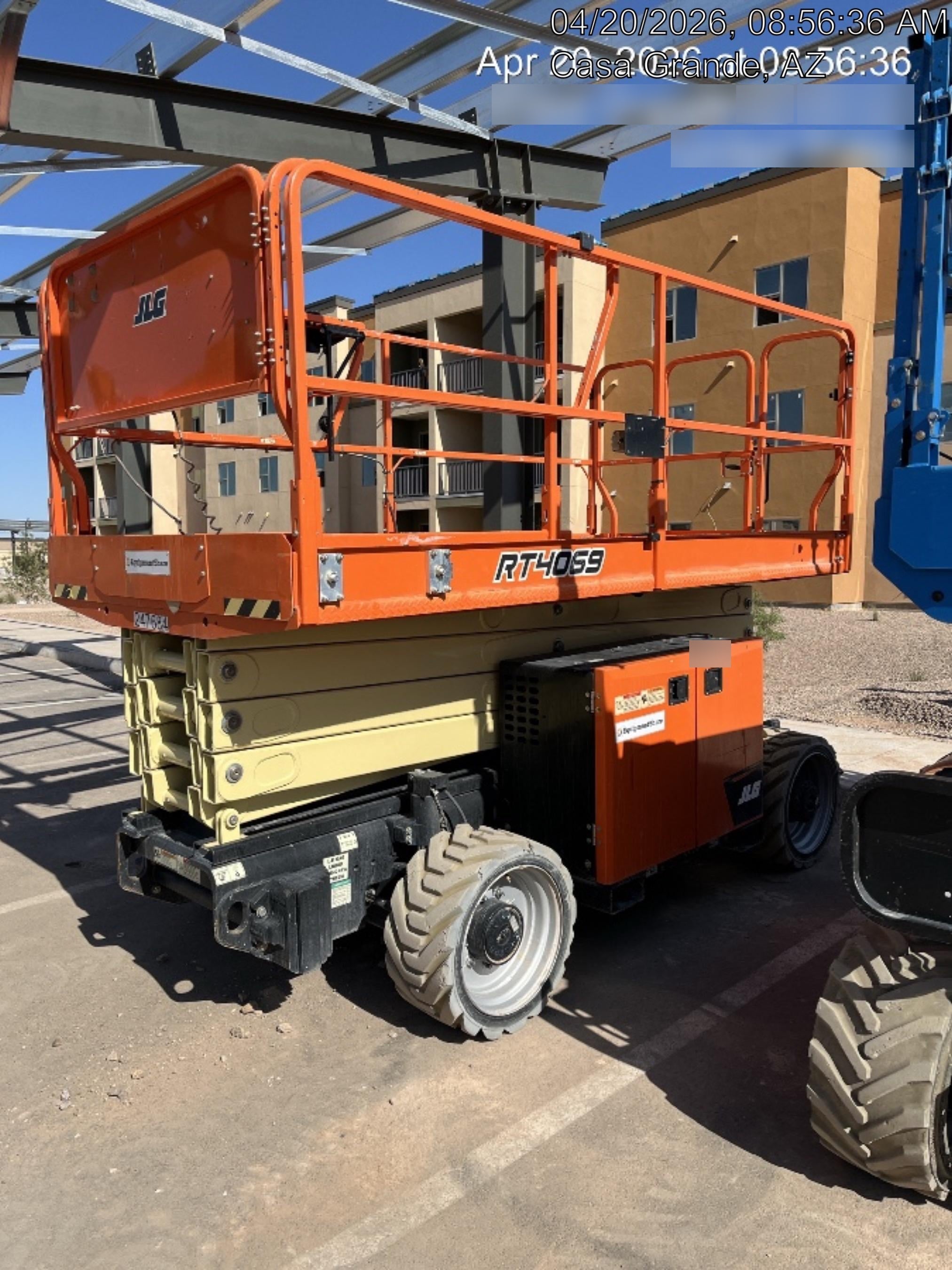 2022 JLG RT4069