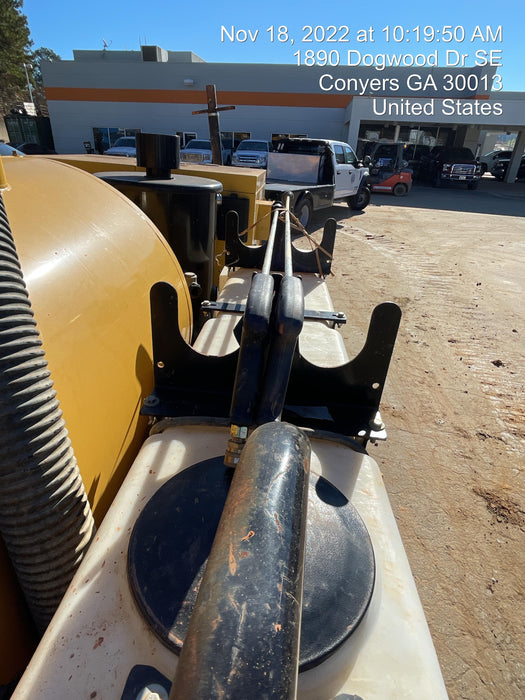 2021 Vac-Tron LP573XDT Kohler Diesel, 500 Gallon Debris Tank w/ Hydraulic Tilt, two (2) 100 Gallon Water Tanks, Low Profile Torsion Axles (12,000 GVWR)