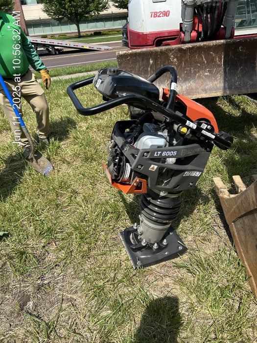 2024 HUSQVARNA LT6005