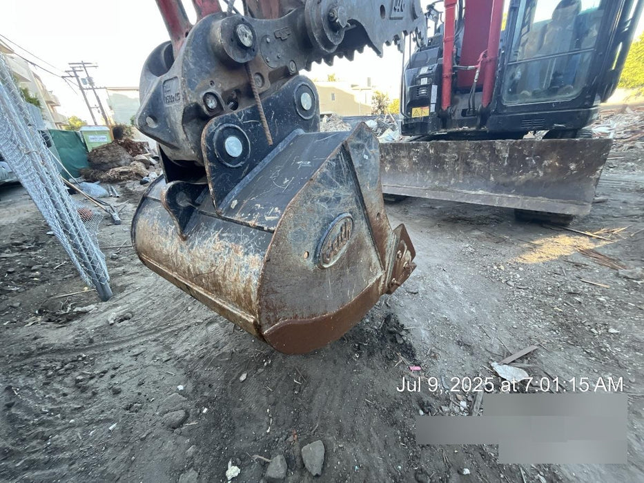 2022 GEITH 42" Bucket - Geith 25k - 35k