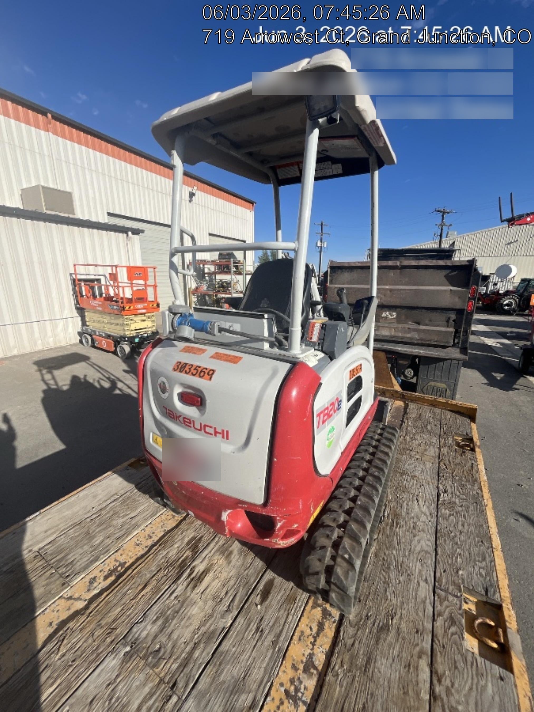 2023 TAKEUCHI TB20e