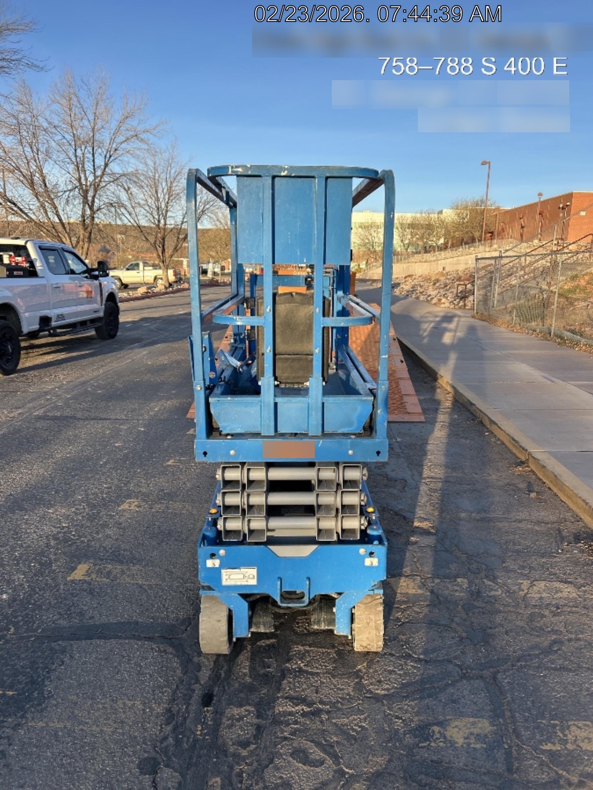 2019 Genie GS-1930 Half Height Swing Gate, 800W Inverter