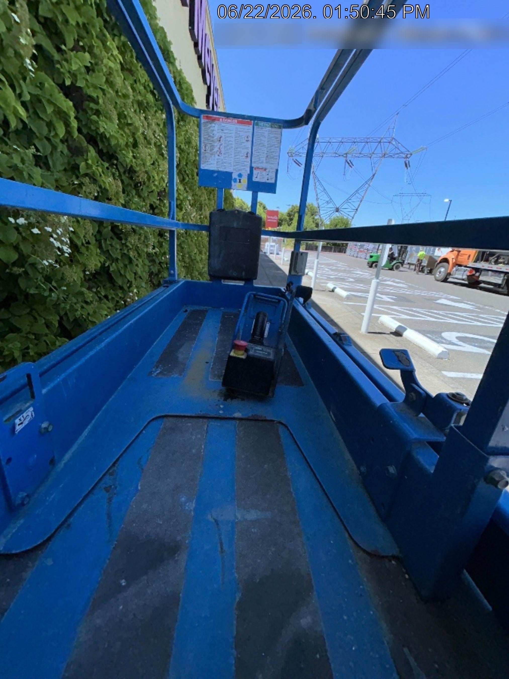 2019 Genie GS-1930 Half Height Swing Gate, 800W Inverter
