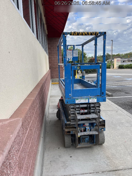2020 Genie GS-1930 Solid Non Marking Tires, Beacon, Folding rails with half height swing gate, 800W Inverter