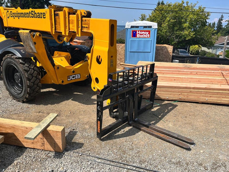2022 JCB 332/E5286