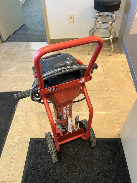 2023 HILTI TE 3000-AVR