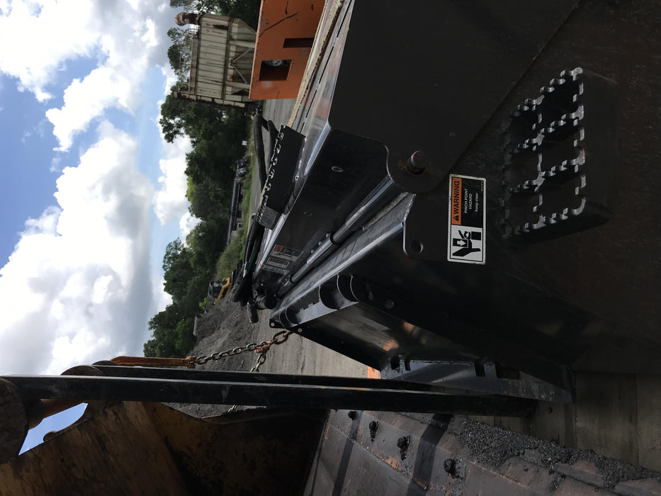 2019 PALADIN Sweepster SB72