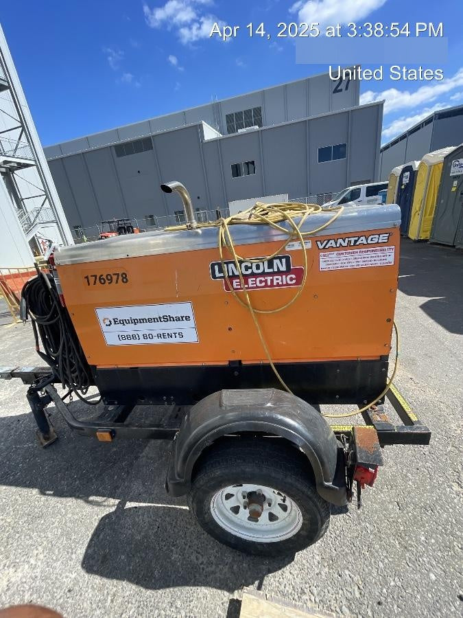 2021 Lincoln Electric Vantage 322 Vantage 322 Ready Pak 3 w/ Decals, ORANGE (includes trailer, cable rack, fender light kit) NO Telematics