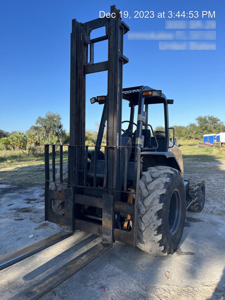 2018 CASE 586H