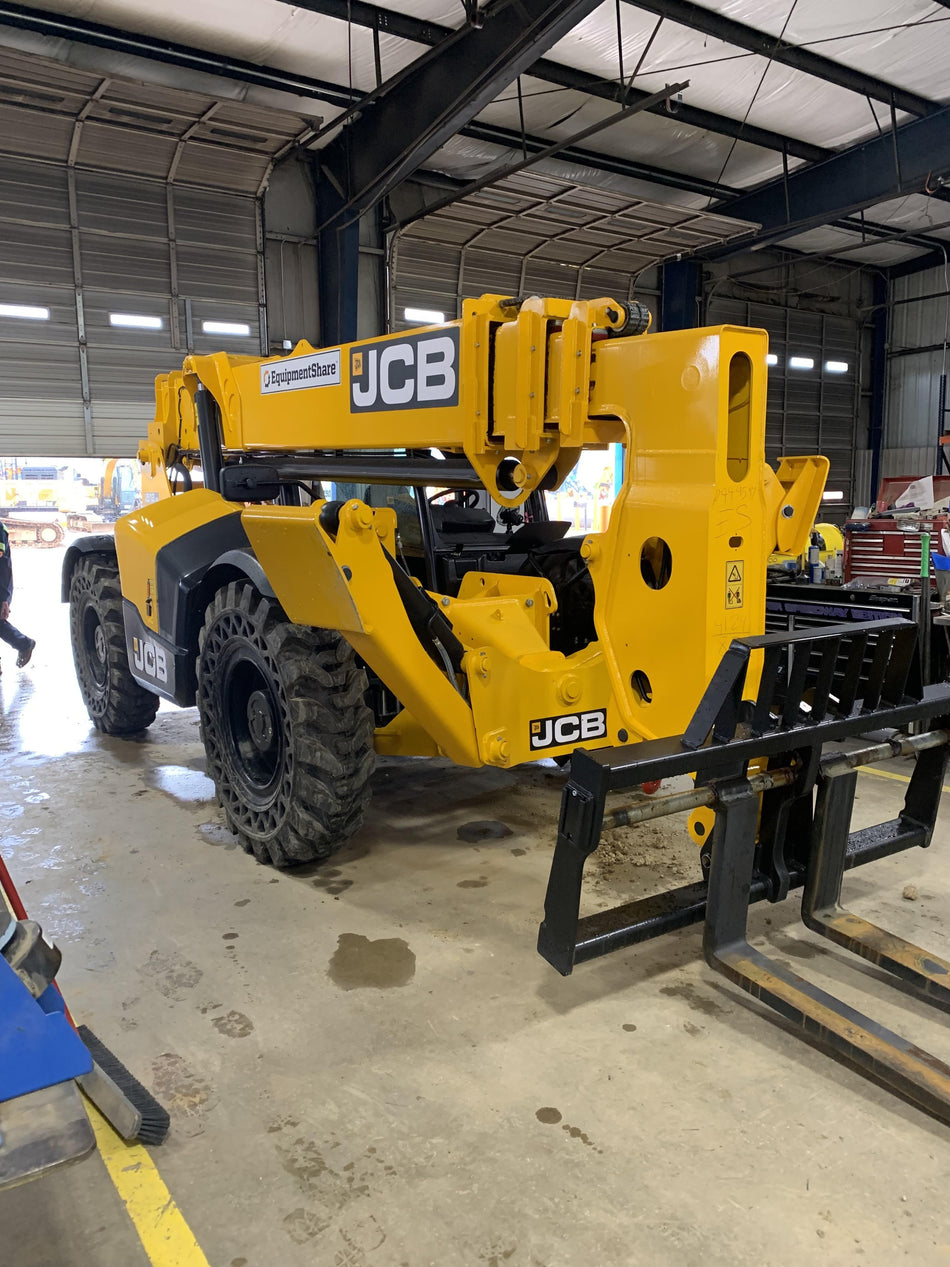 2021 JCB 512-56