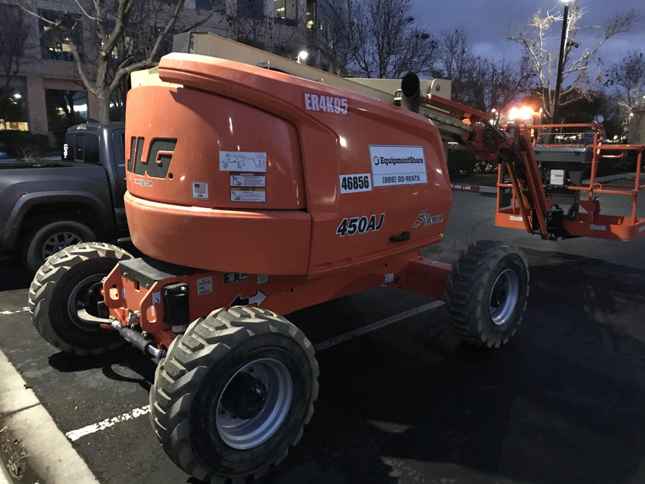 2019 JLG 450AJ