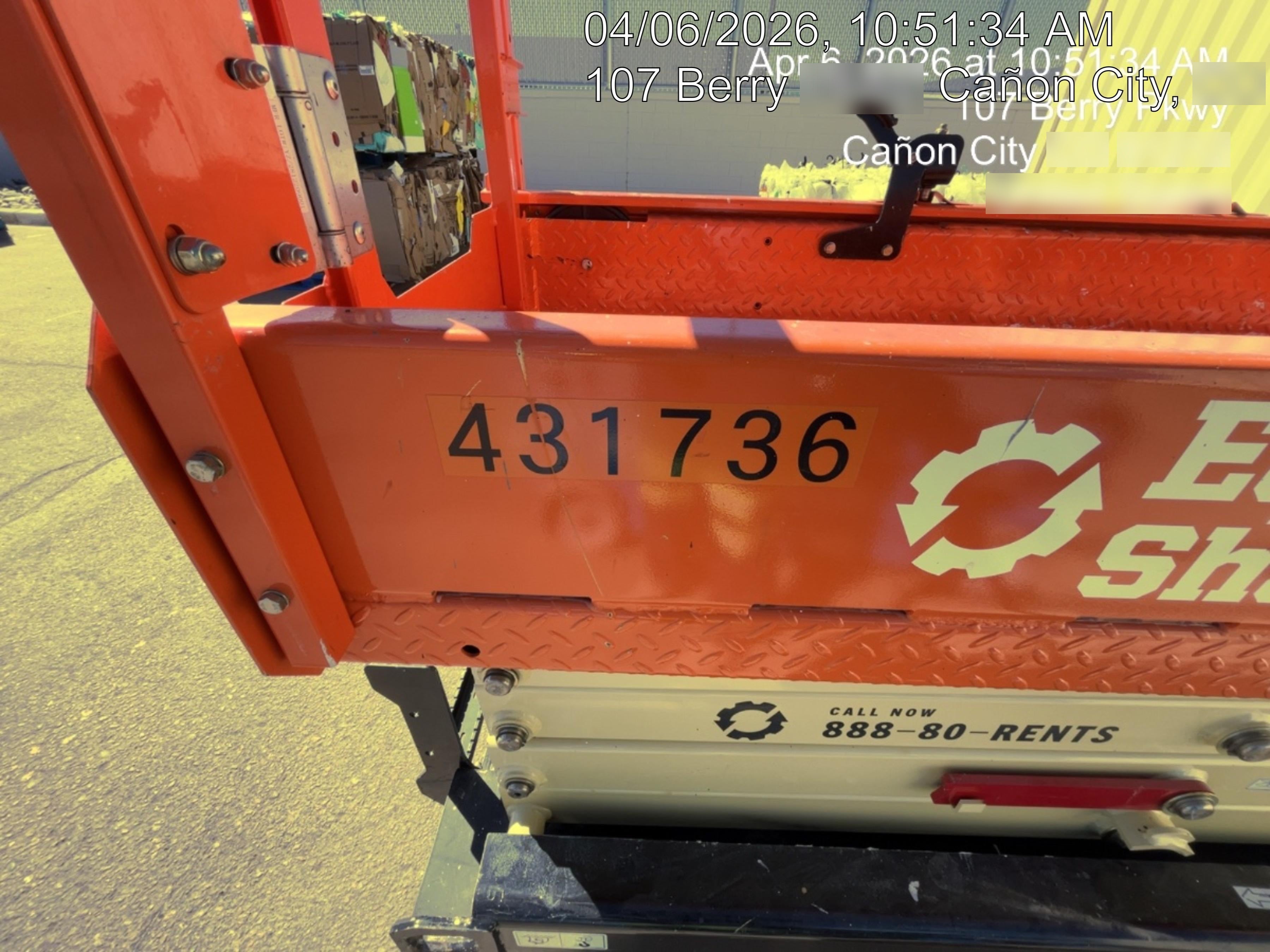 2024 JLG ES1932