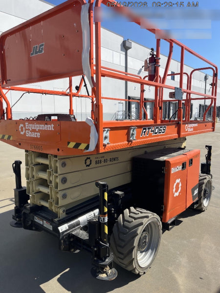 2023 JLG RT4069