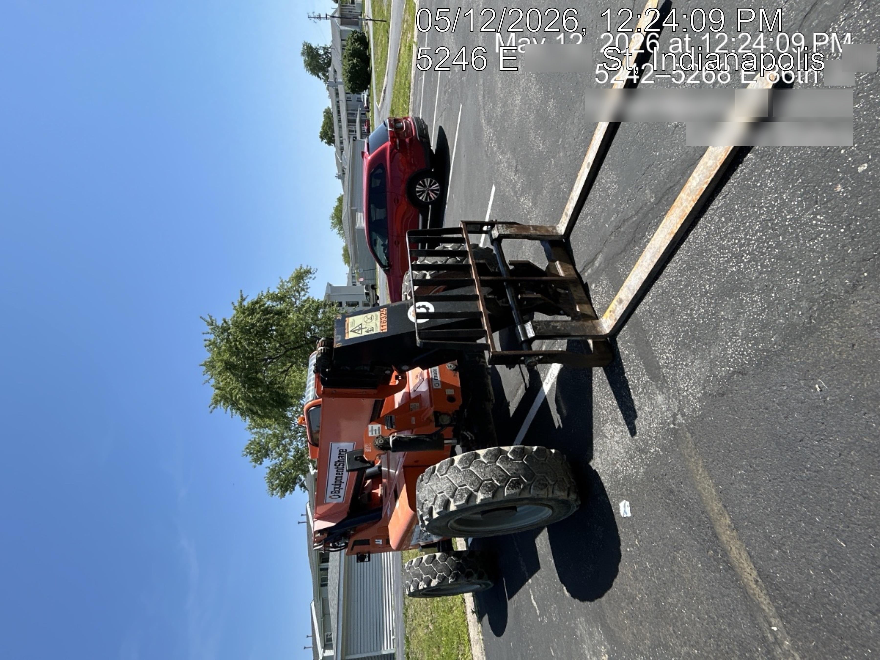 2020 SKYTRAK 8042