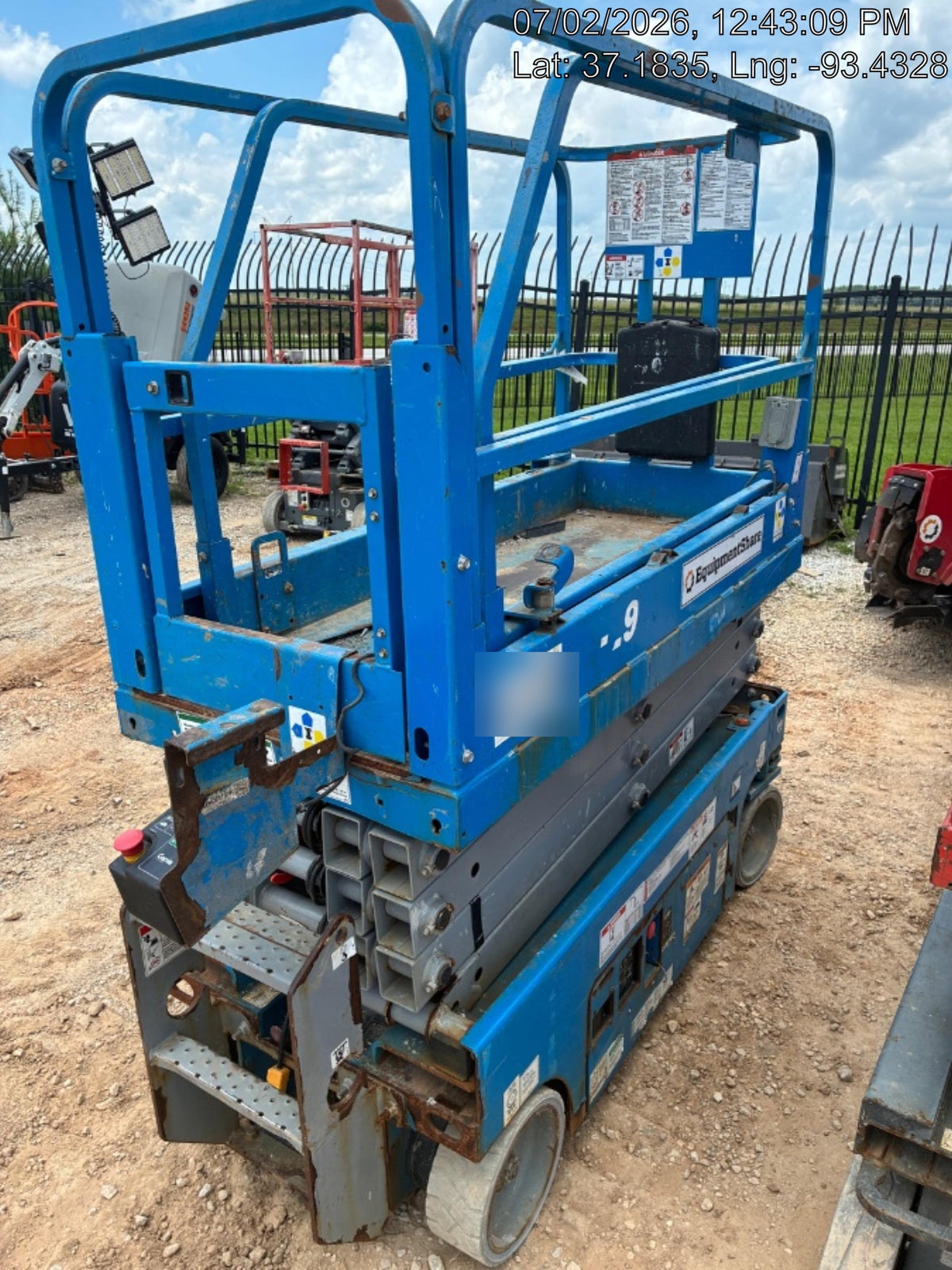 2020 Genie GS-1930 Solid Non Marking Tires, Beacon, Folding rails with half height swing gate