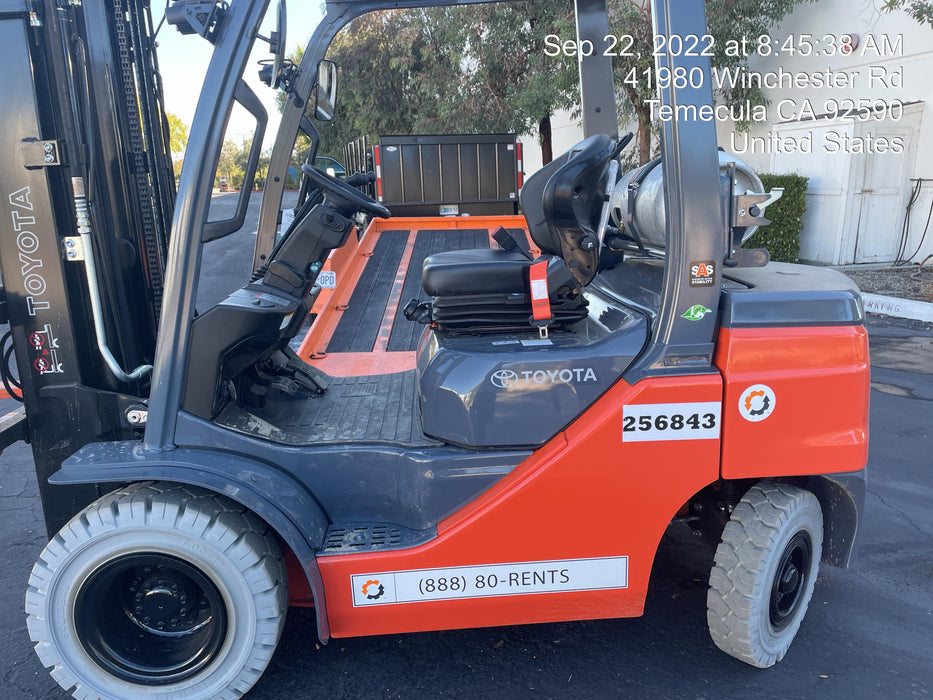 2022 TOYOTA 50-8FGU25