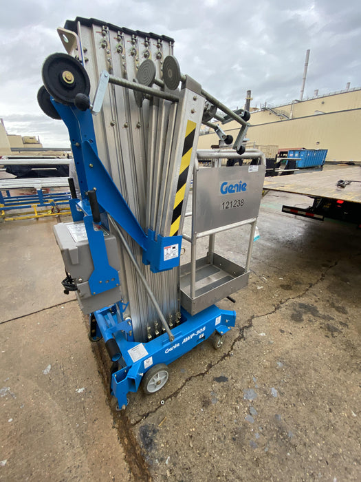 2020 GENIE AWP-30S