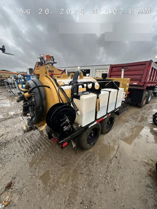 2021 VAC-TRON LP573XDT