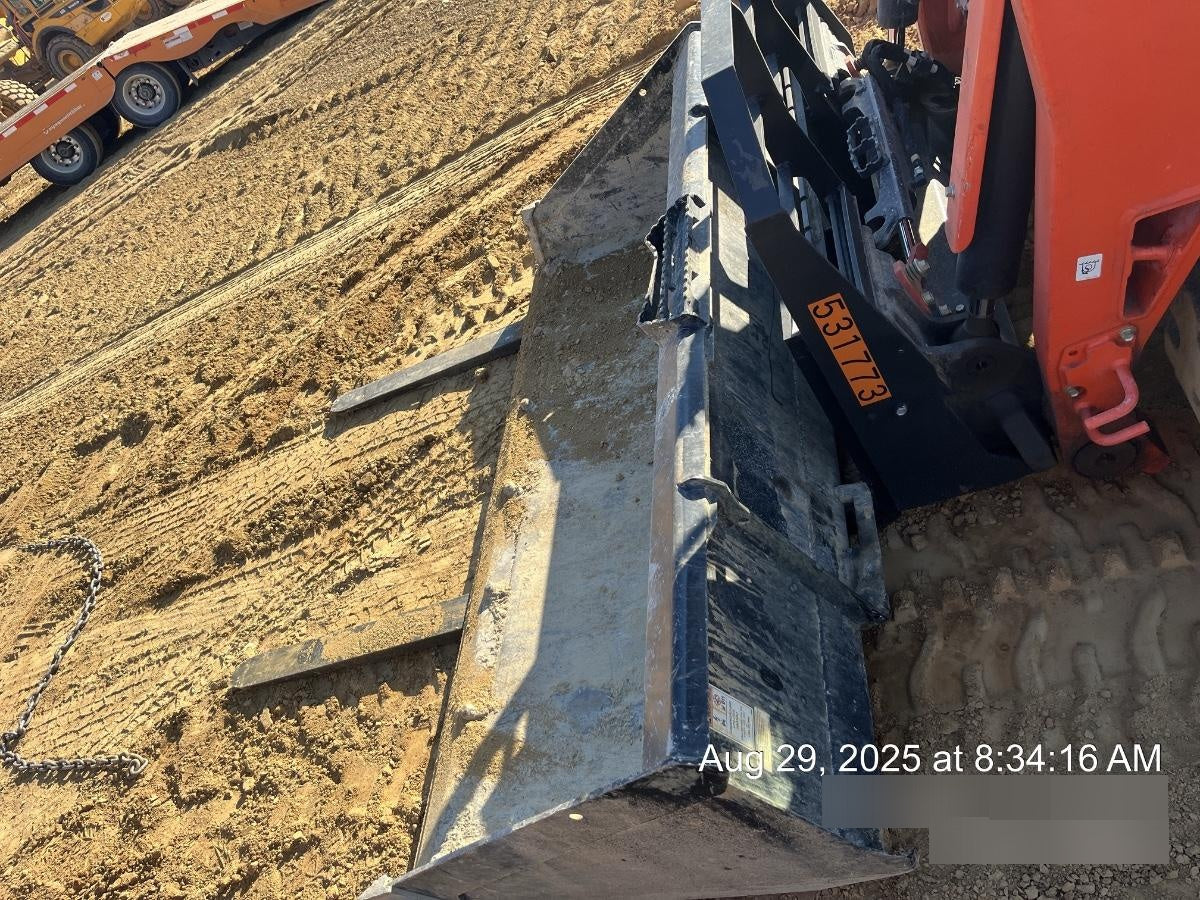 2025 ARROW MATERIAL HANDLING F5100CB - 72"