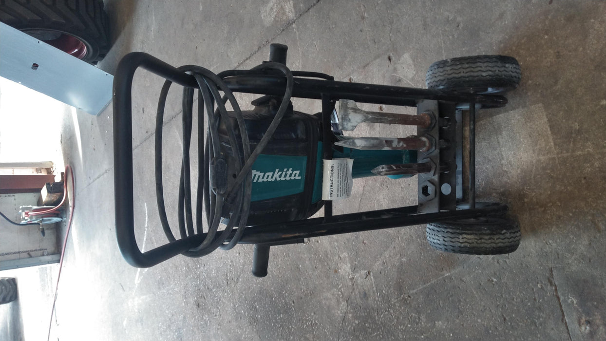 2019 MAKITA HM1812X3