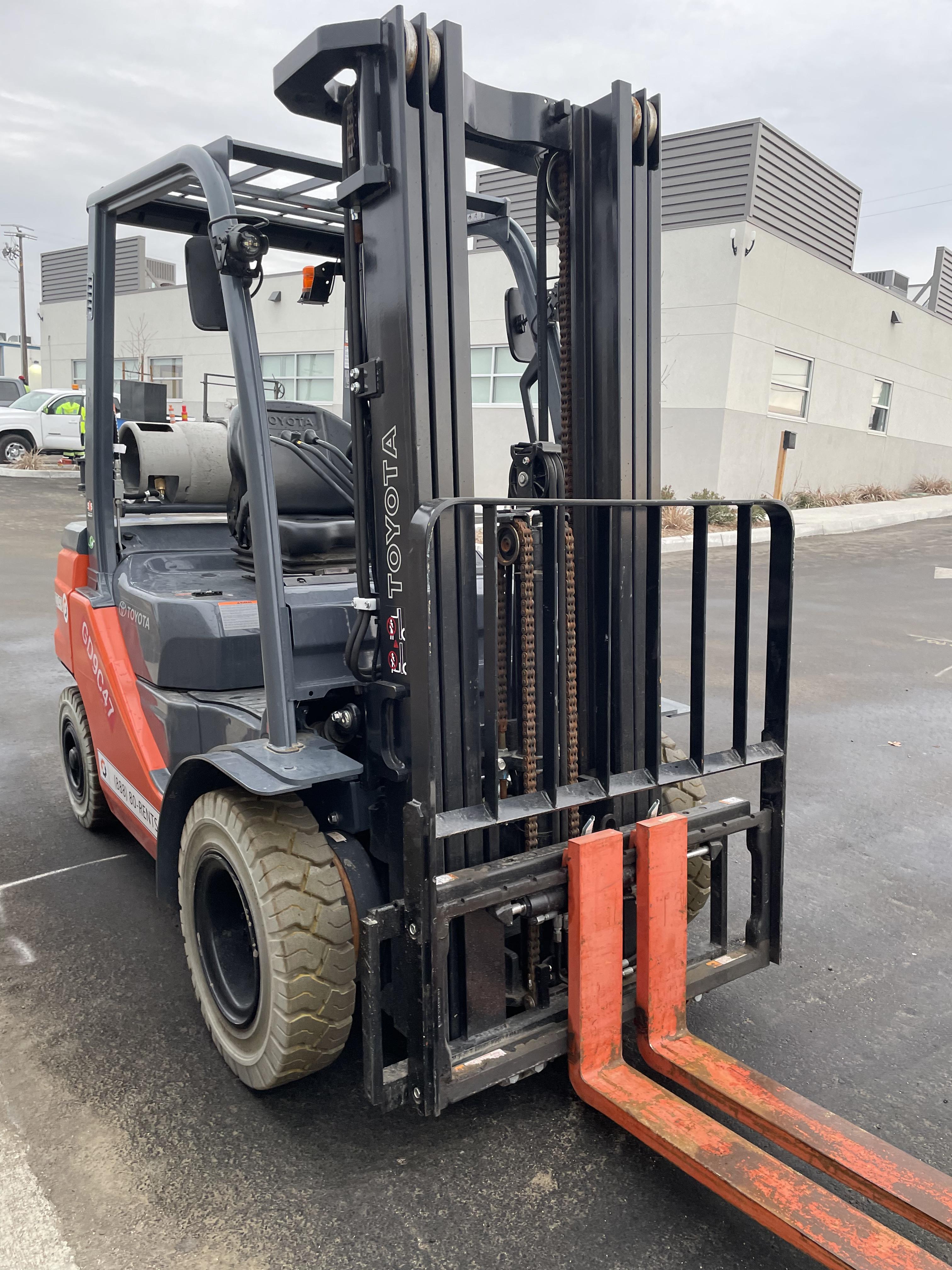 2022 TOYOTA 50-8FGU25