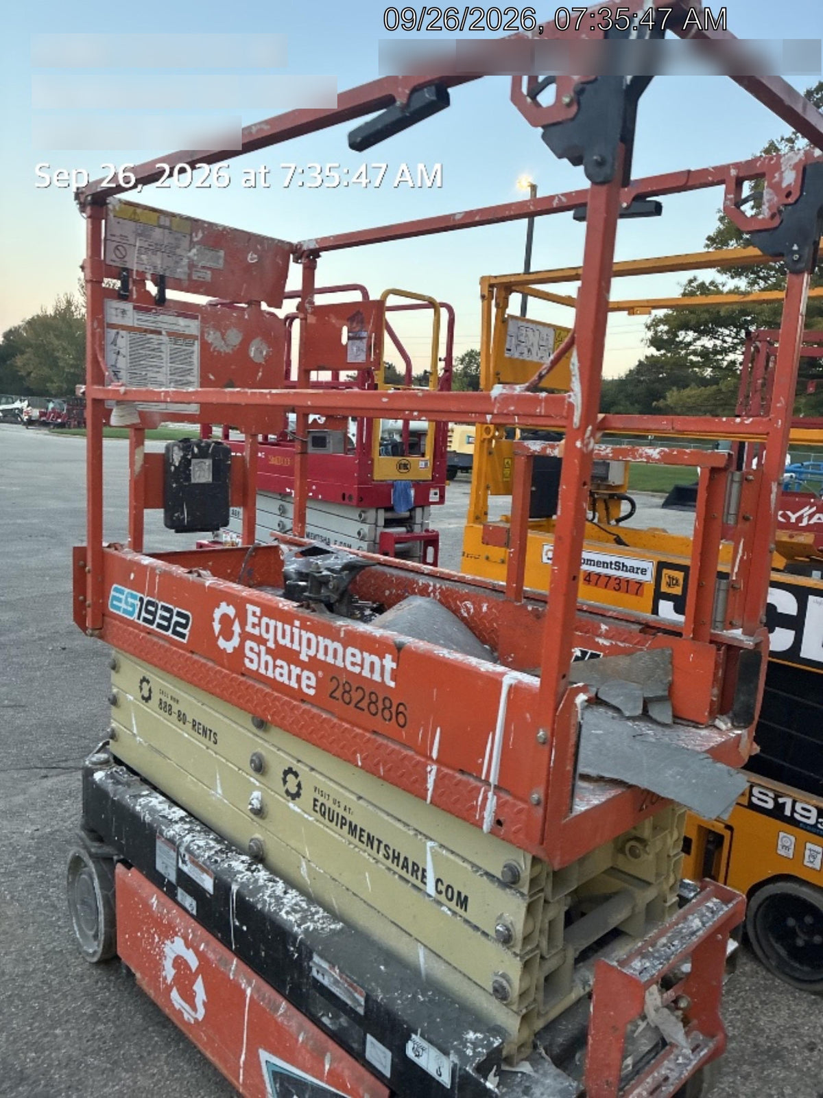 2022 JLG ES1932