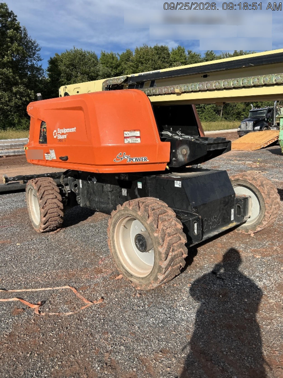 2025 JLG 660SJ